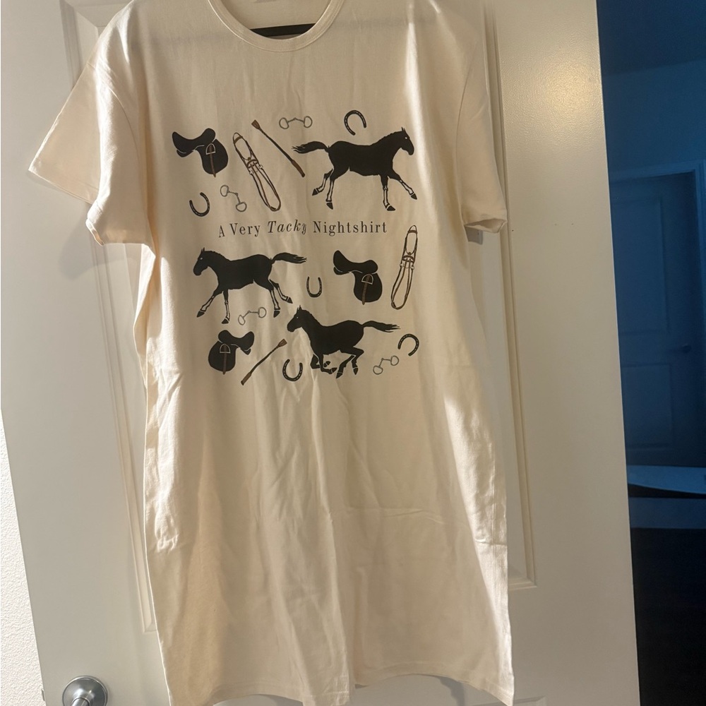 Fun nightshirt with black horse & English tack design